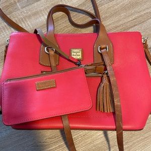 Dooney & Bourke Morgan bag + wallet - Geranium